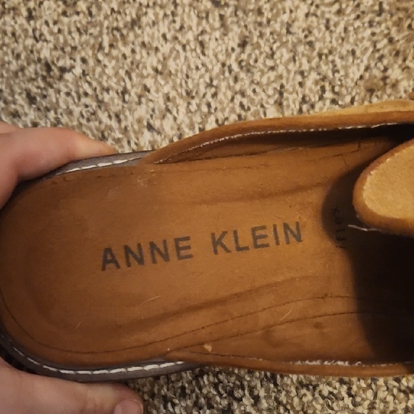 Anne Klein Women's Tan Suede Mules - Picture 2 of 4